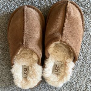 Uggs slippers- kids